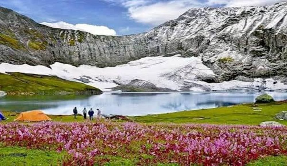 Ratti Gali Lake